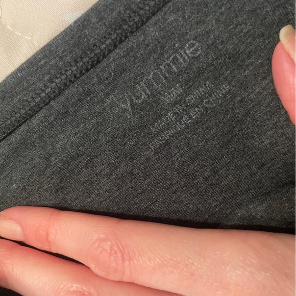 Yummie Gray High Waisted Black Side Panel Leggings - Picture 4 of 9